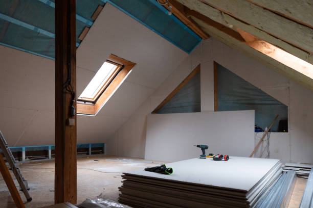 Best Insulation Repair Services  in Lake Ronkonkoma, NY
